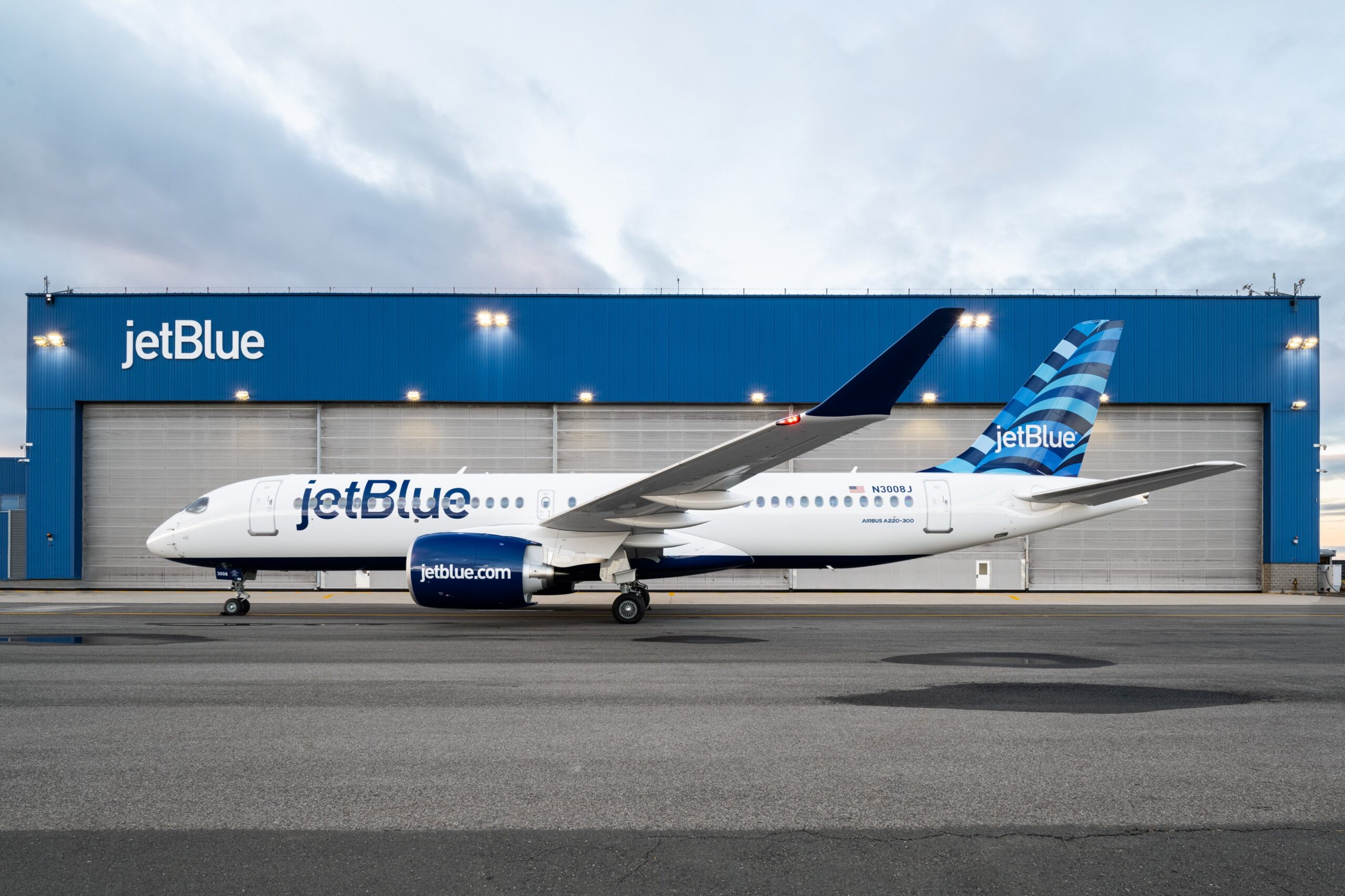 How JetBlue Used Data Observability To Help Improve Internal “Data NPS” By 16 Points Year Over Year